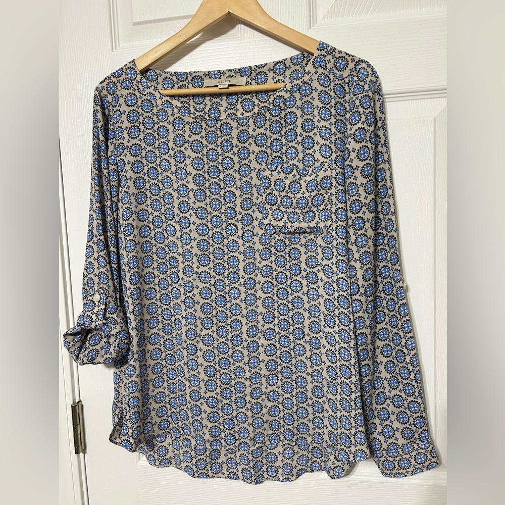 LOFT Women’s Blue Floral Pullover Blouse Size S